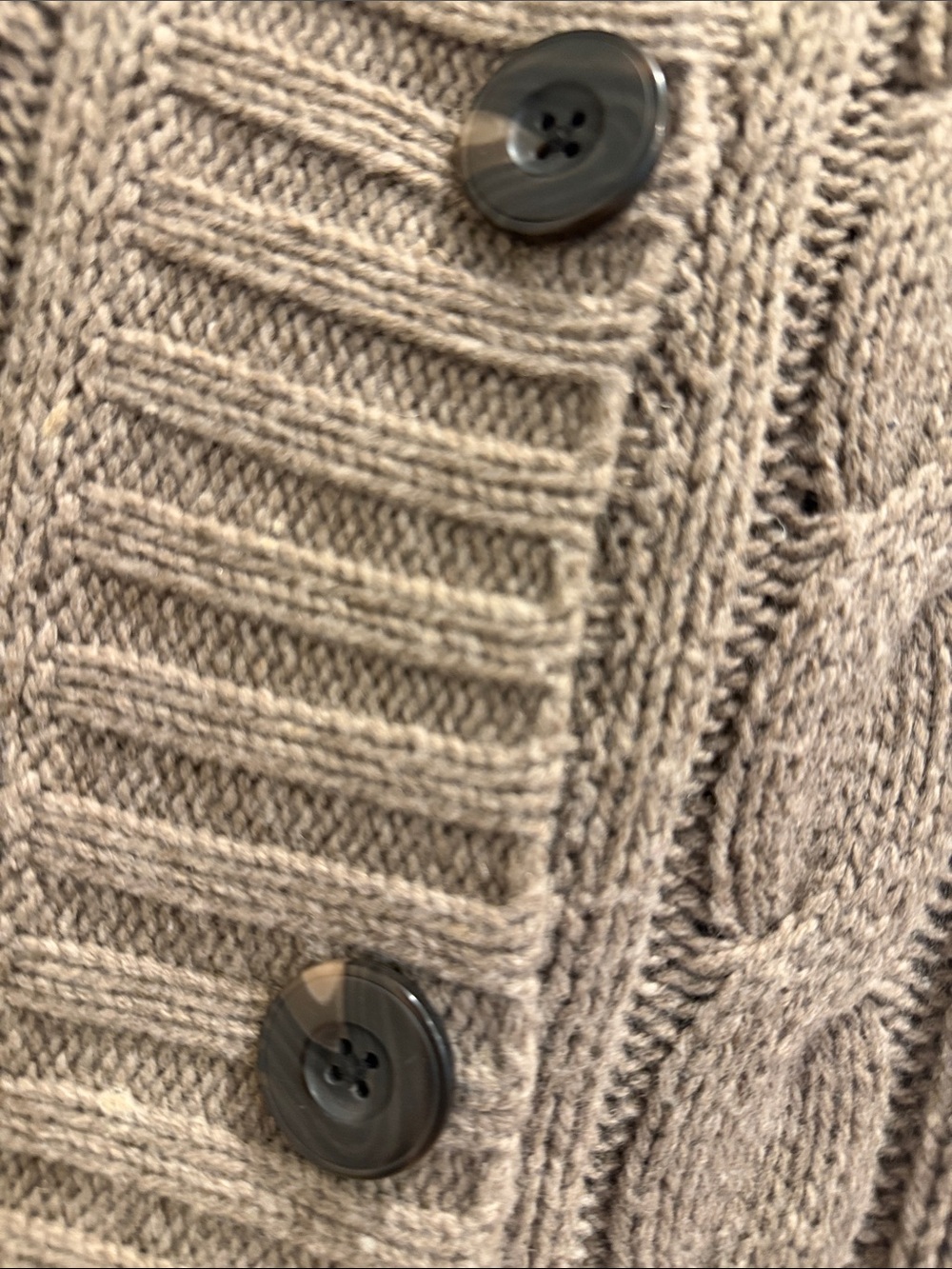 Eddie Bauer Taupe Cable-Knit Short Sleeve Cardigan Vest - Picture 3 of 4